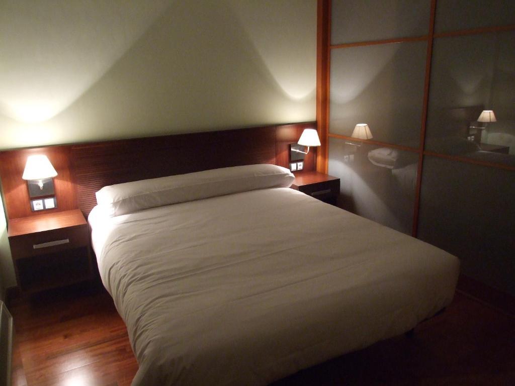 Roca Nevada Aparthotel